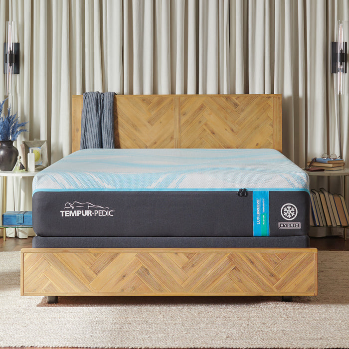 Tempur-Pedic LuxeBreeze Medium Hybrid