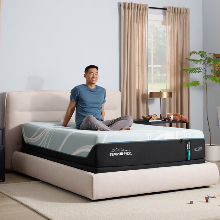 Tempur-Pedic LuxeAdapt Medium Hybrid