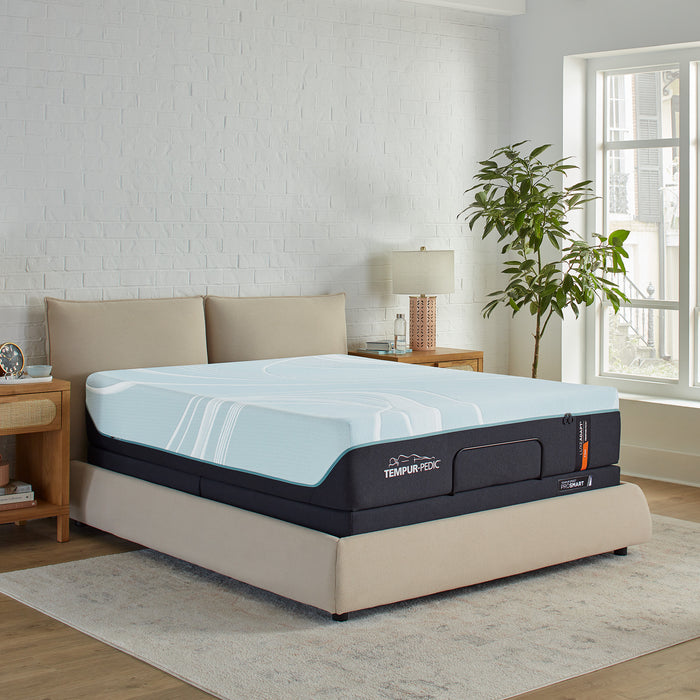 Tempur-Pedic LuxeAdapt Firm