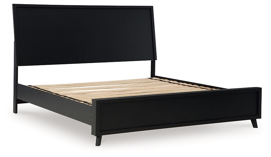 Danziar  Panel Bed