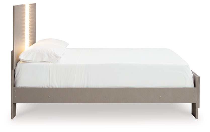 Surancha  Panel Bed